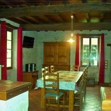 בית נופש House St Joseph 1 Pergain-Taillac